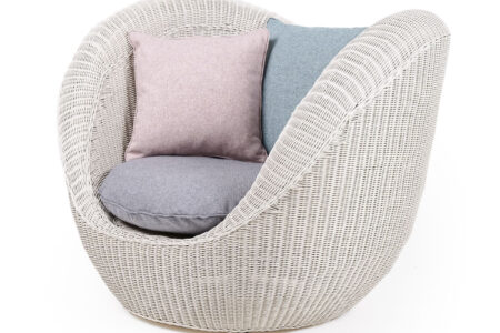 movida armchair bianco wash with premium cushions